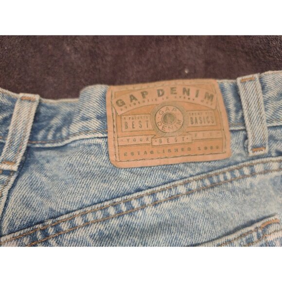 Gap Women’s Comfy Distressed Denim Shorts Size 10 - Picture 4 of 4